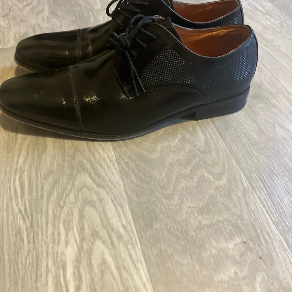 Florsheim Black Leather‎ Oxfords